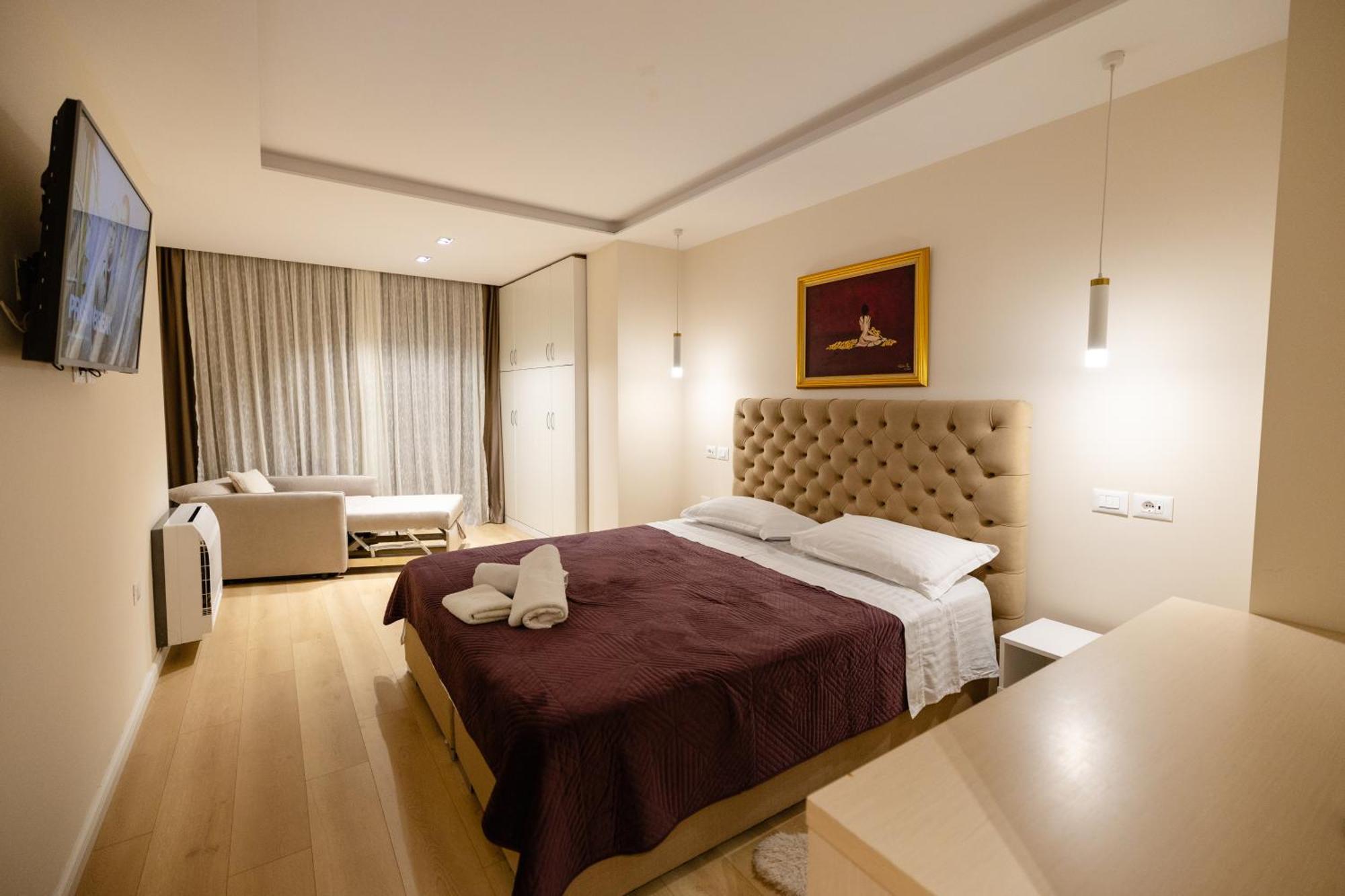Luxury Center Observatori Apartment Tirana Zewnętrze zdjęcie