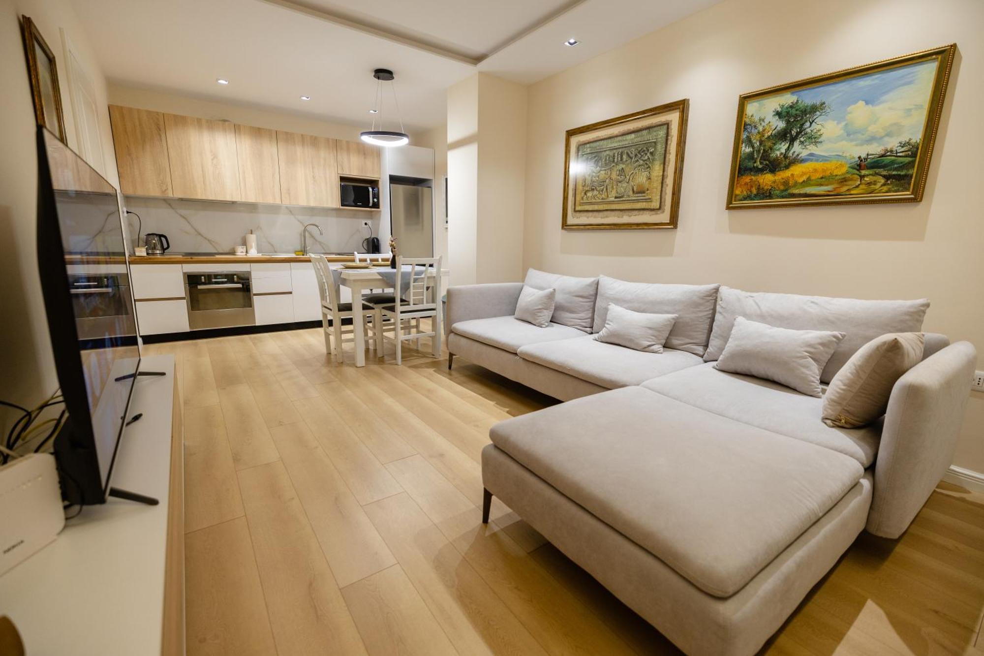 Luxury Center Observatori Apartment Tirana Zewnętrze zdjęcie