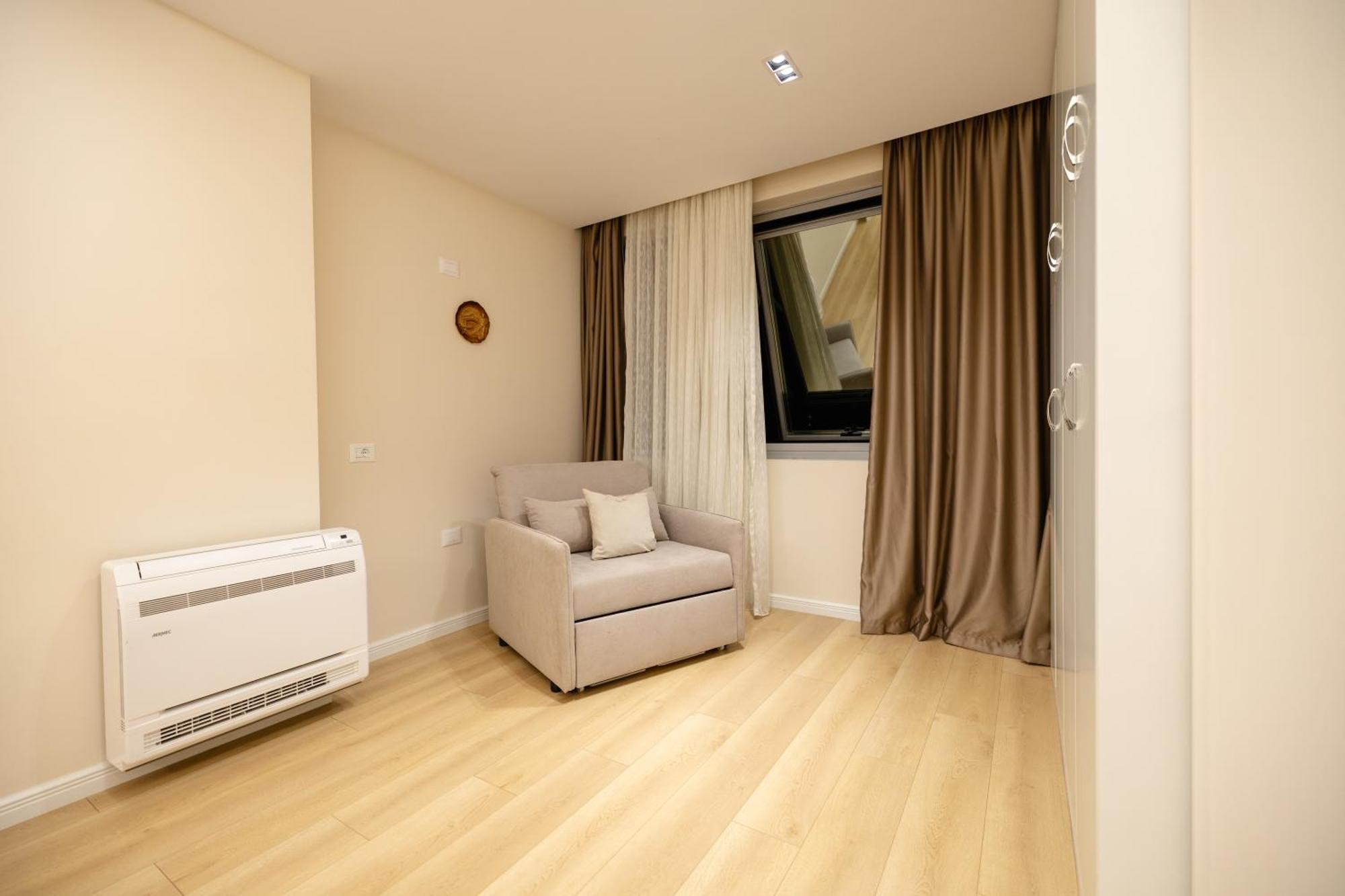 Luxury Center Observatori Apartment Tirana Zewnętrze zdjęcie
