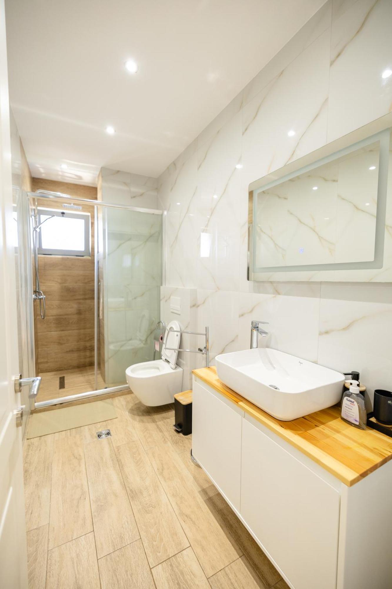 Luxury Center Observatori Apartment Tirana Zewnętrze zdjęcie