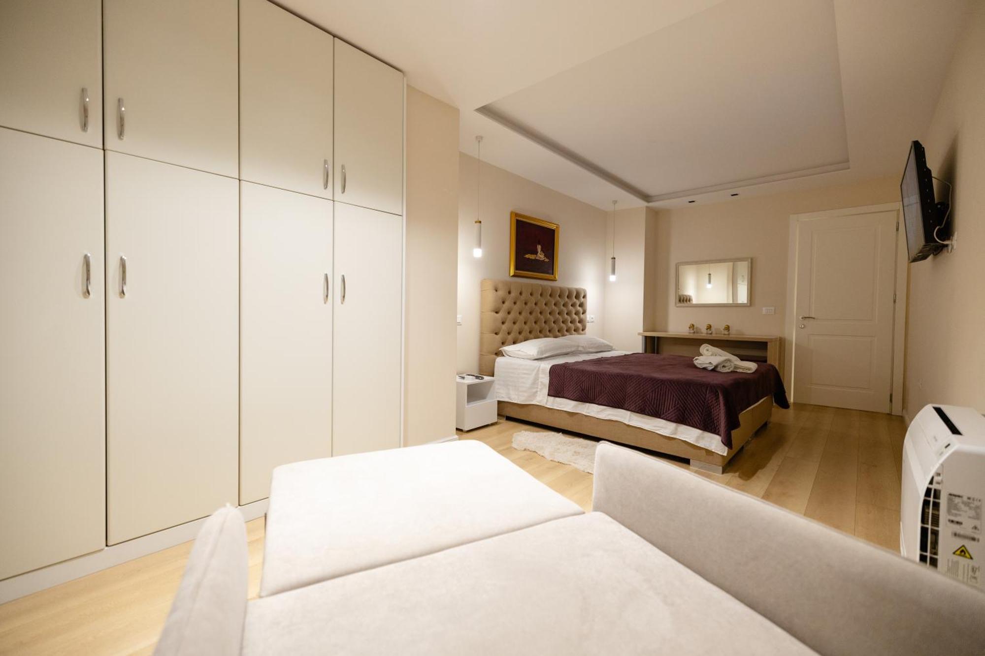 Luxury Center Observatori Apartment Tirana Zewnętrze zdjęcie
