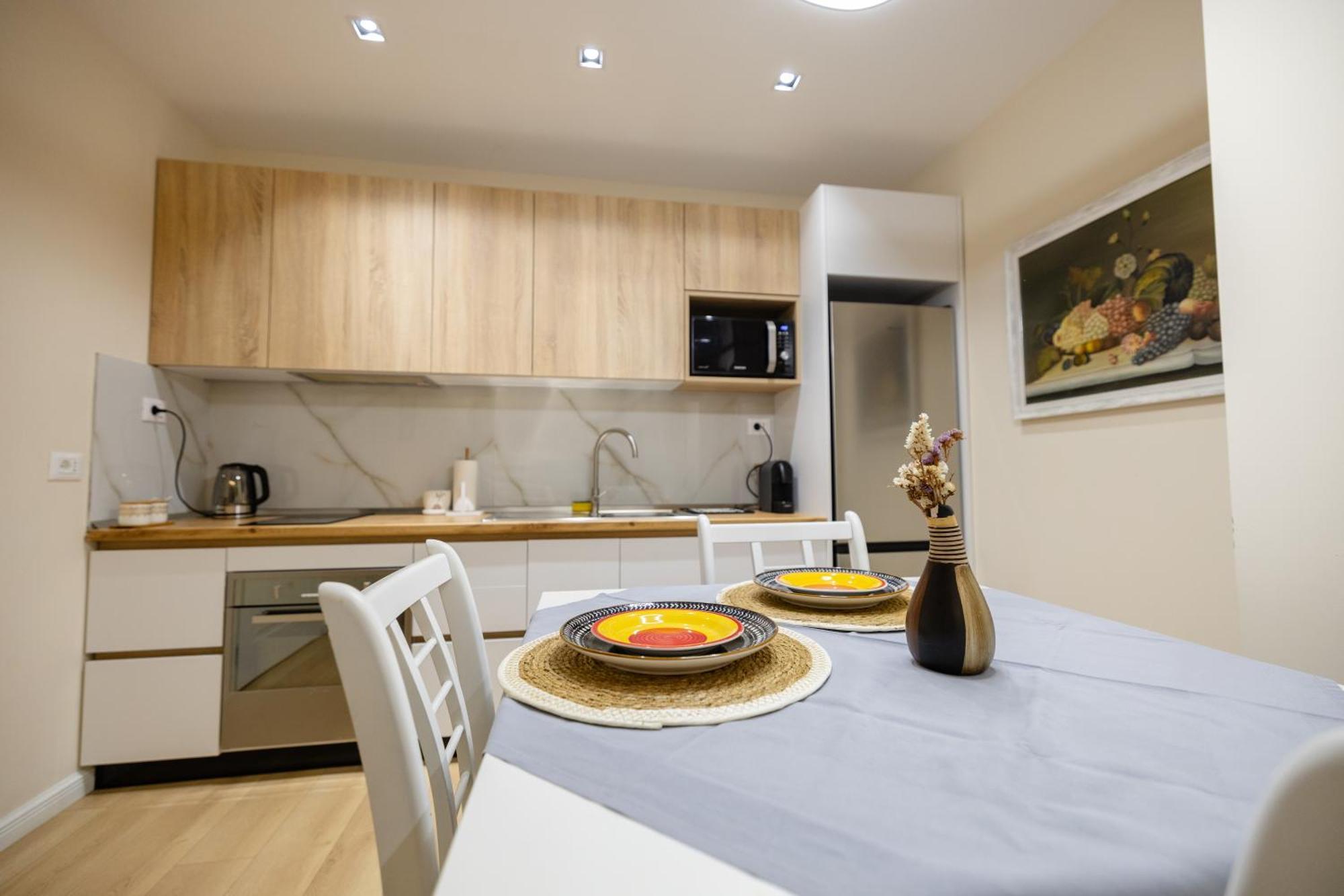 Luxury Center Observatori Apartment Tirana Zewnętrze zdjęcie