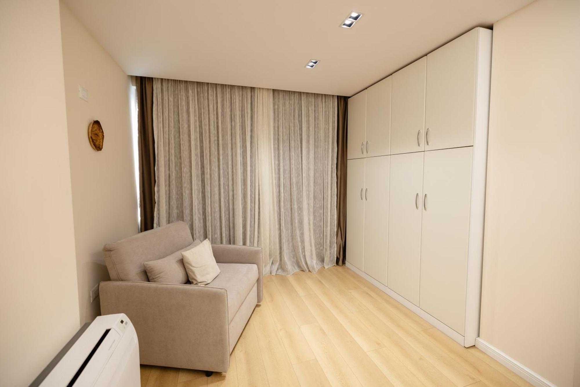 Luxury Center Observatori Apartment Tirana Zewnętrze zdjęcie