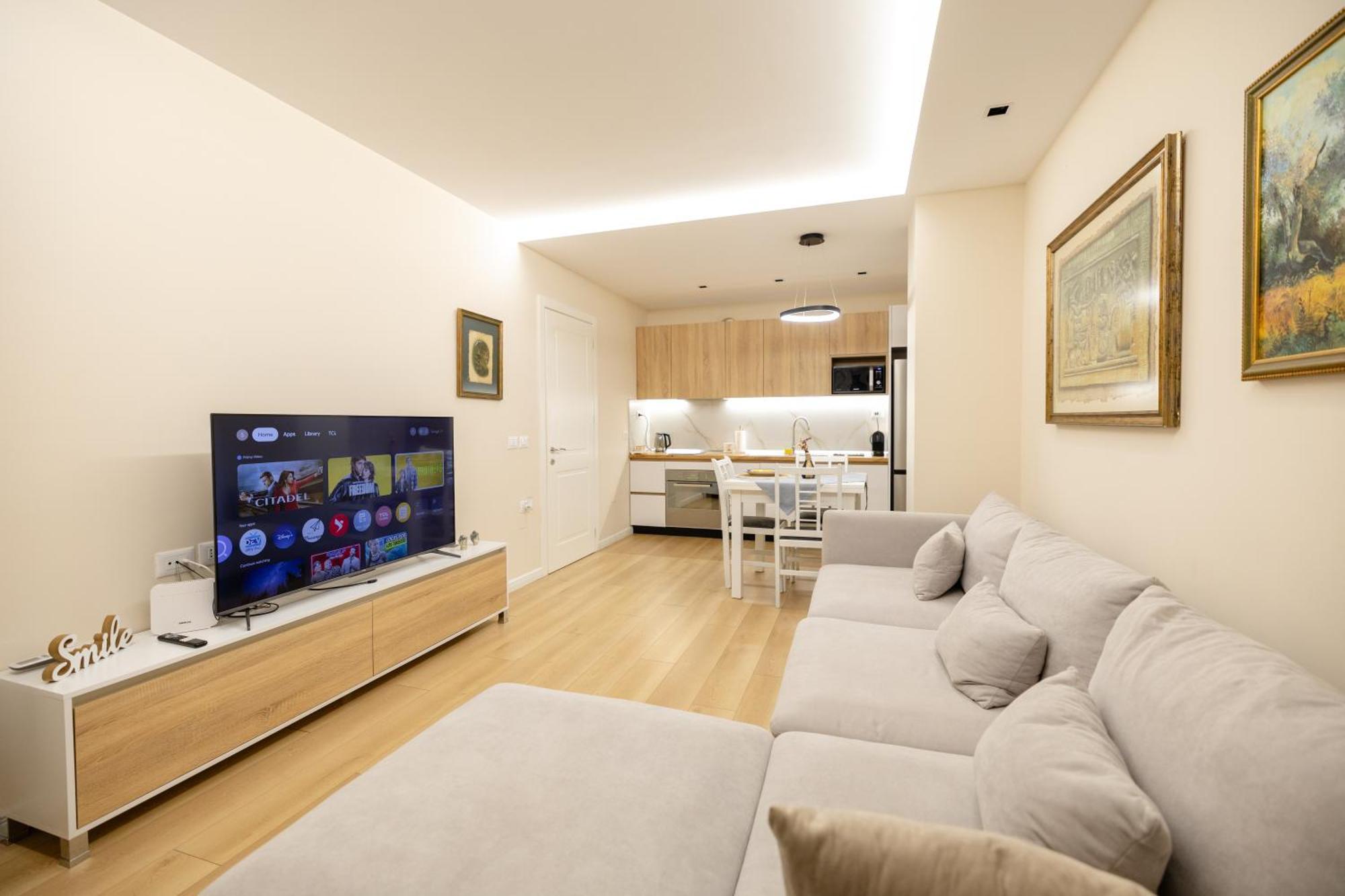 Luxury Center Observatori Apartment Tirana Zewnętrze zdjęcie