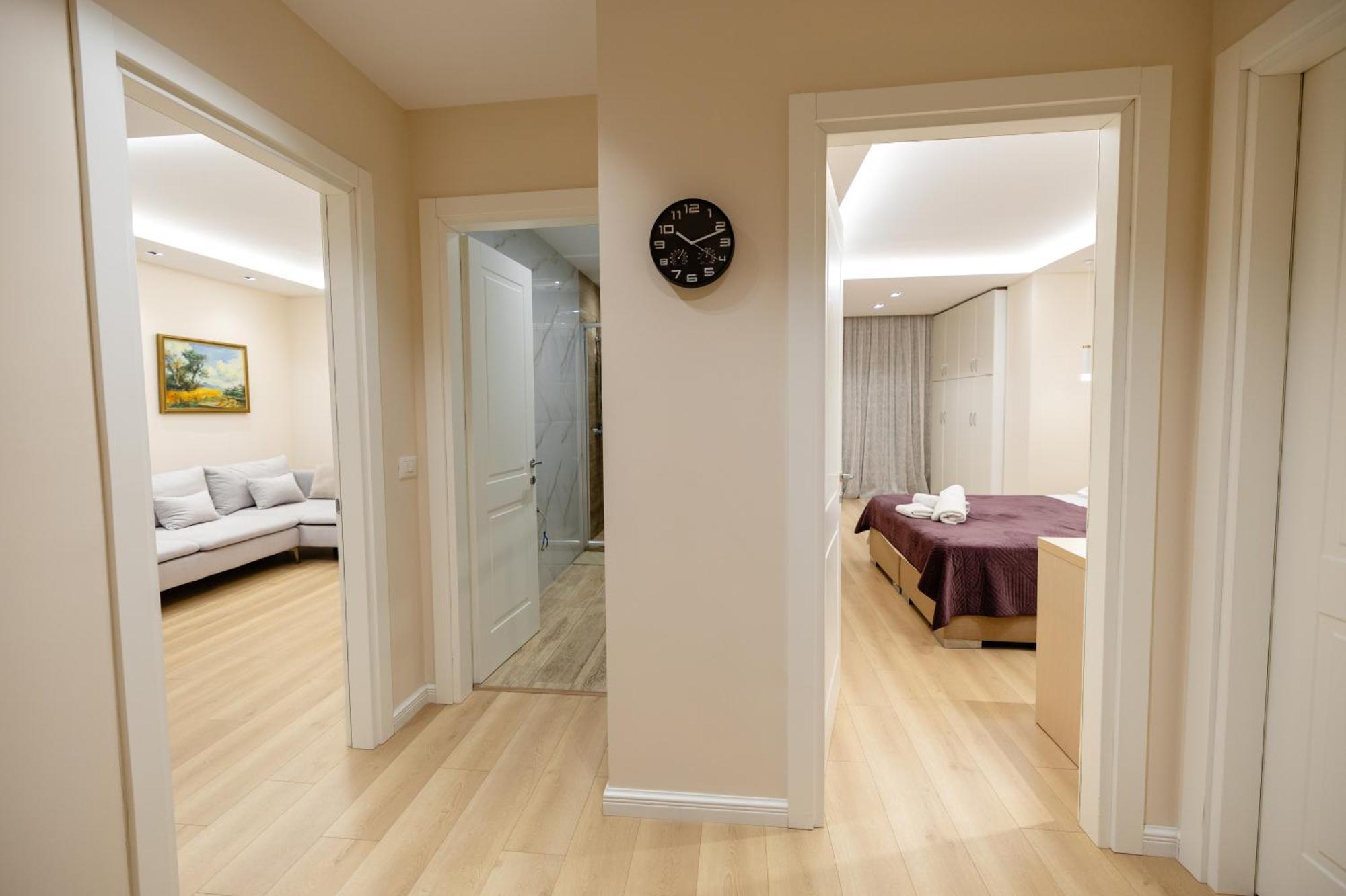 Luxury Center Observatori Apartment Tirana Zewnętrze zdjęcie