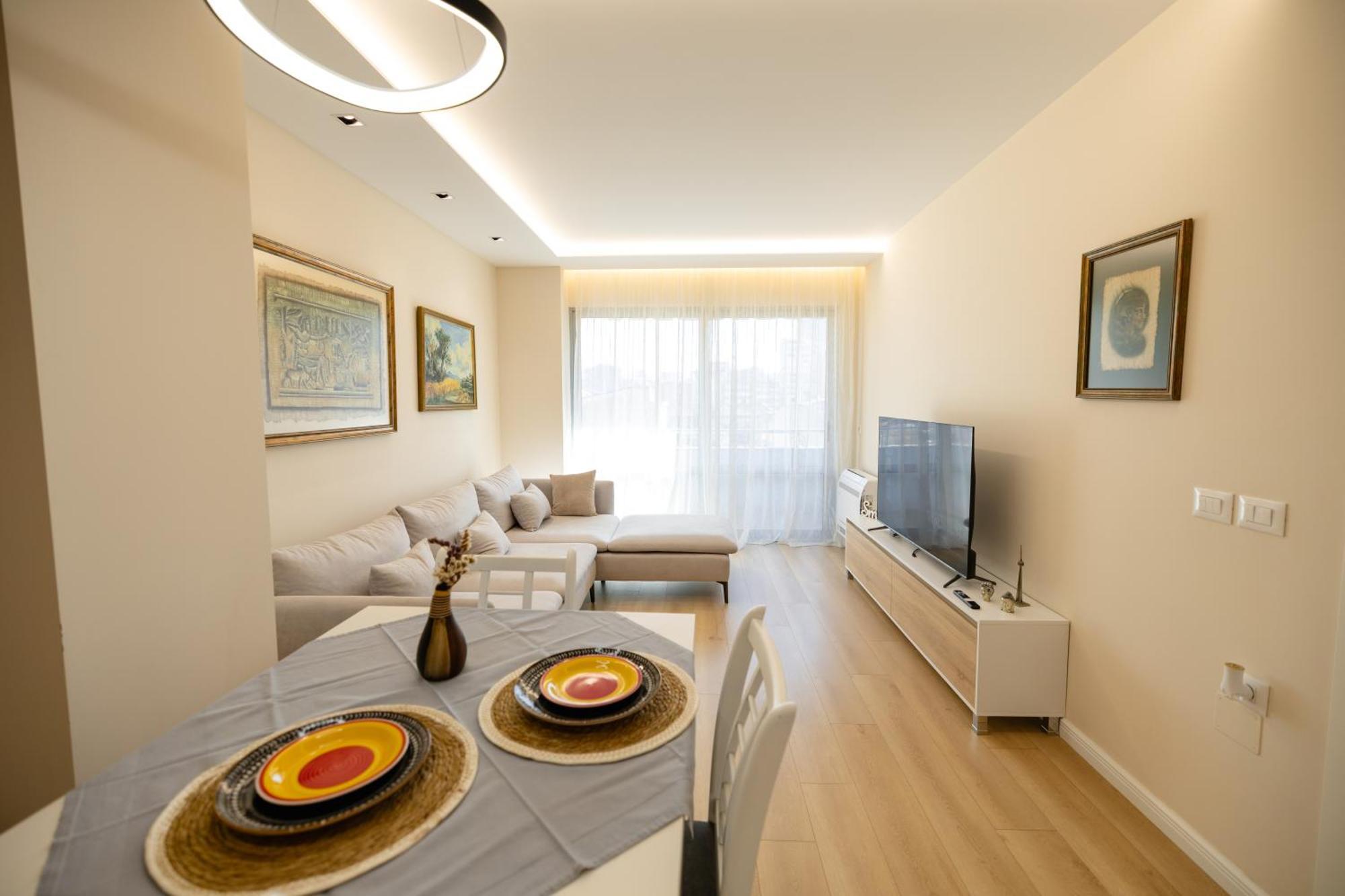 Luxury Center Observatori Apartment Tirana Zewnętrze zdjęcie