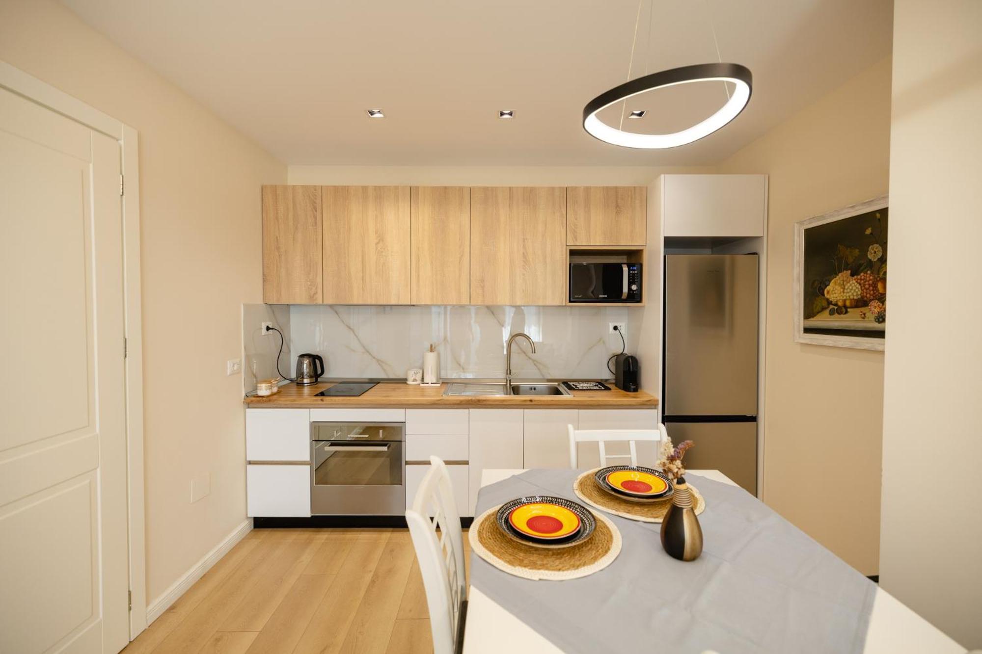 Luxury Center Observatori Apartment Tirana Zewnętrze zdjęcie