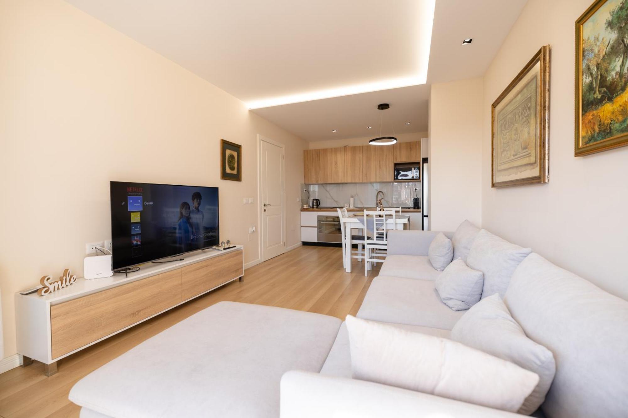 Luxury Center Observatori Apartment Tirana Zewnętrze zdjęcie