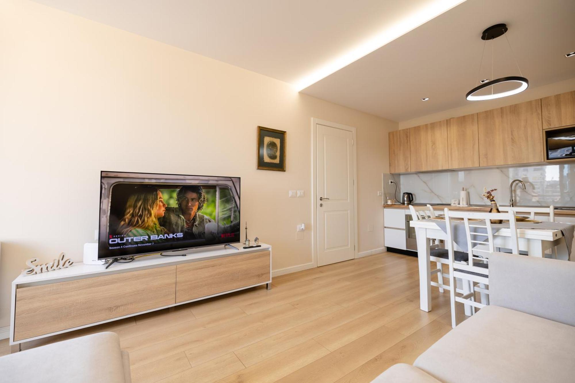 Luxury Center Observatori Apartment Tirana Zewnętrze zdjęcie